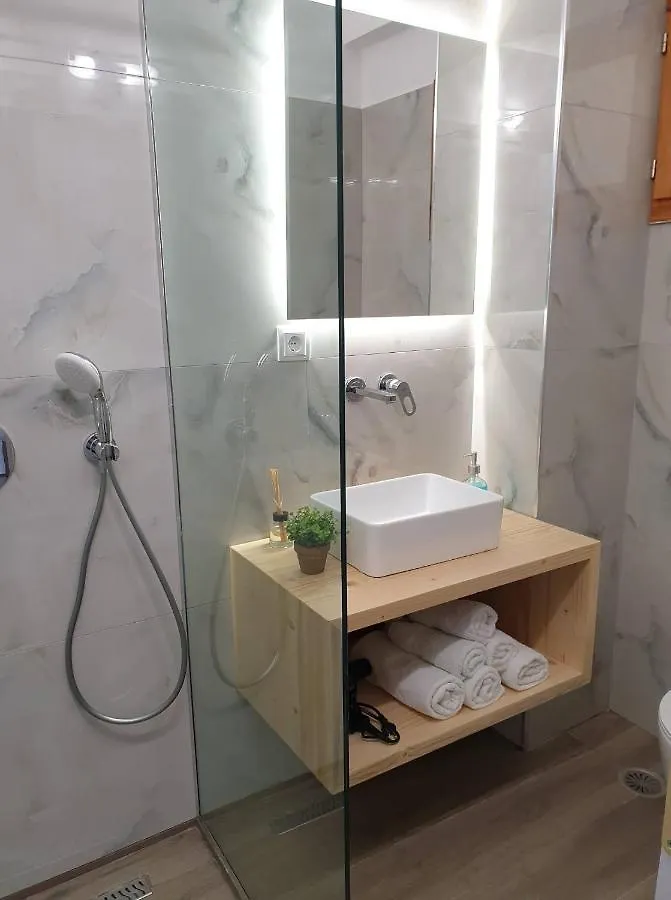 *** Hotel apartamentowy Apart-Hotel Llazari Himara Albania
