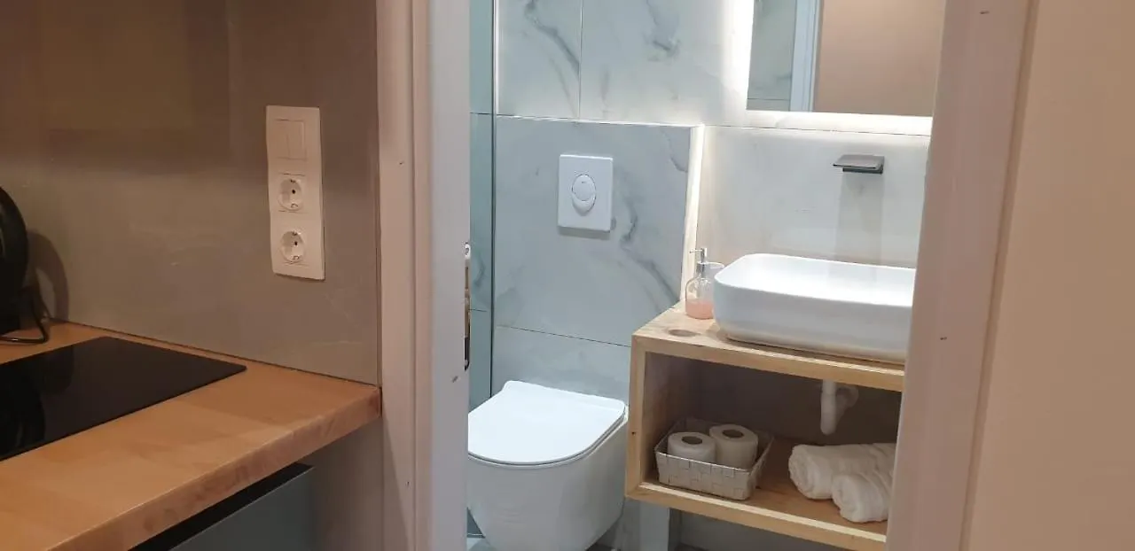 Apart-Hotel Llazari Himara 3*,  Albania